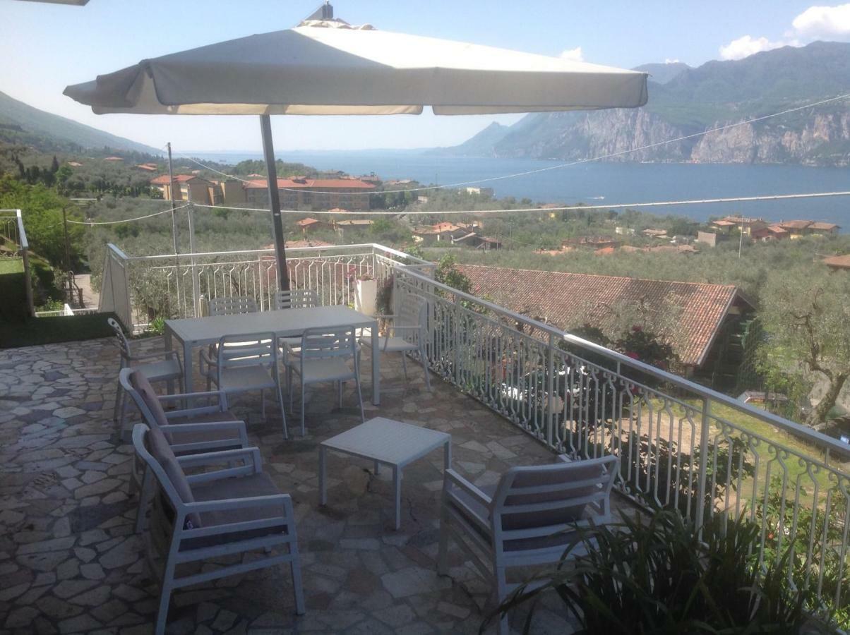 Villa Arianna Panoramic Apartments Мальчезіне Екстер'єр фото